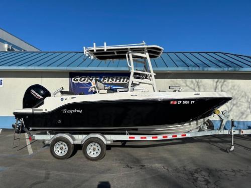 Bayliner 3200 avis et fiche technique 